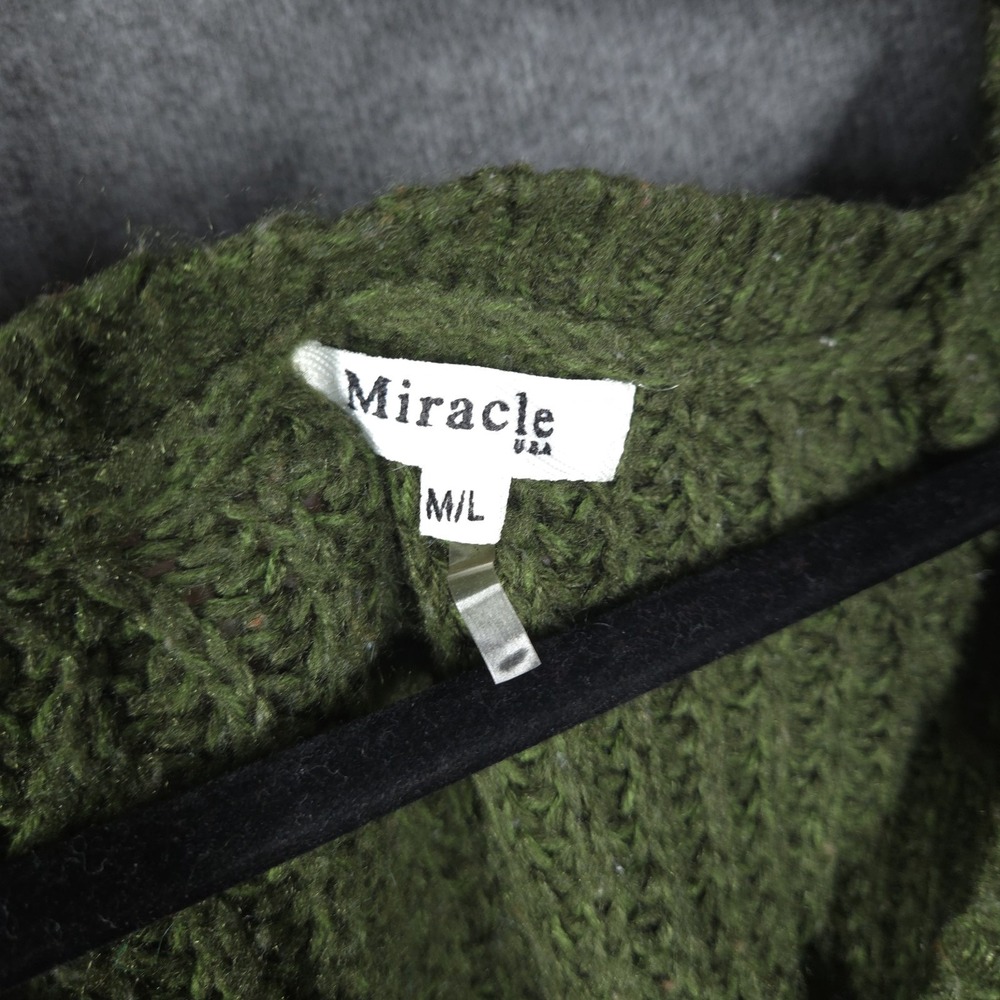 Miracle USA Women's Green Knit Sweater M/L Pullover V-Neck‎ Long Sleeve Pockets - Picture 4 of 11